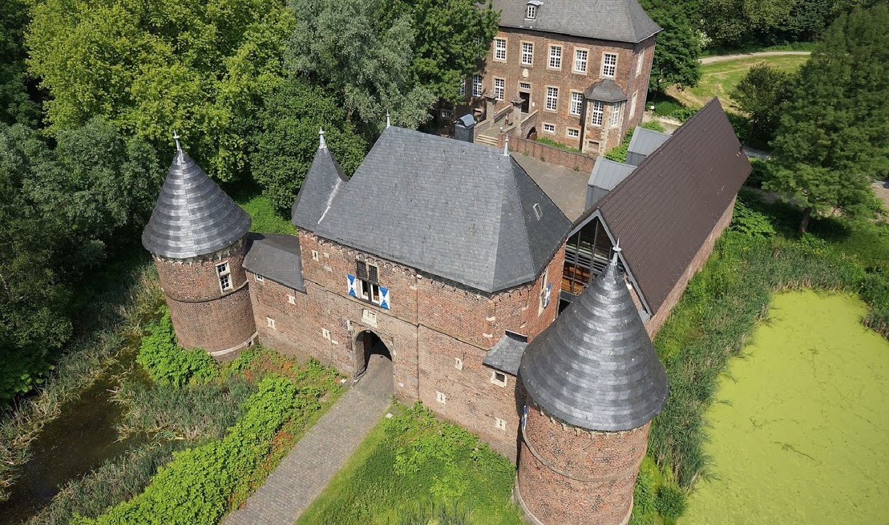 Burg_Vondern_von_oben